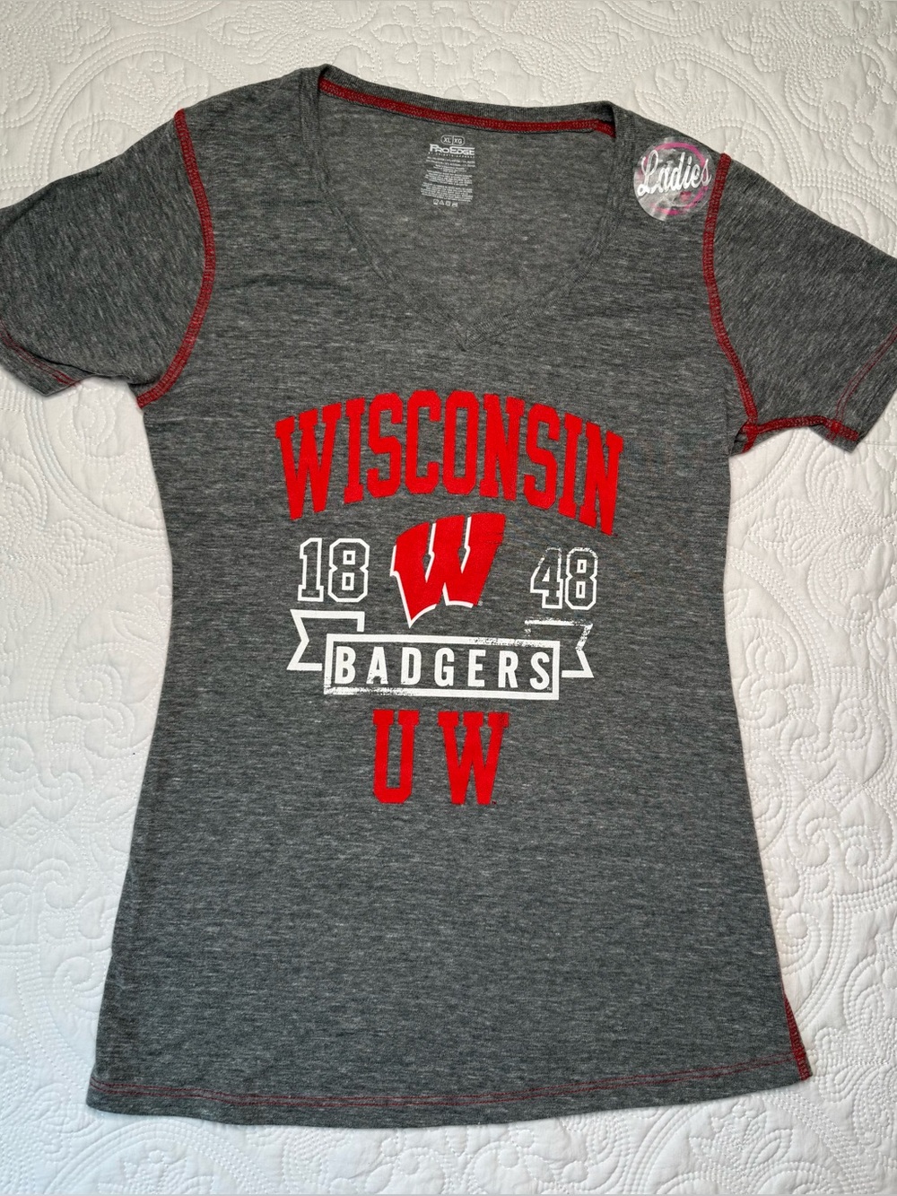 Ladies' Wisconsin Badgers Gray V-Neck Tee Size XL
